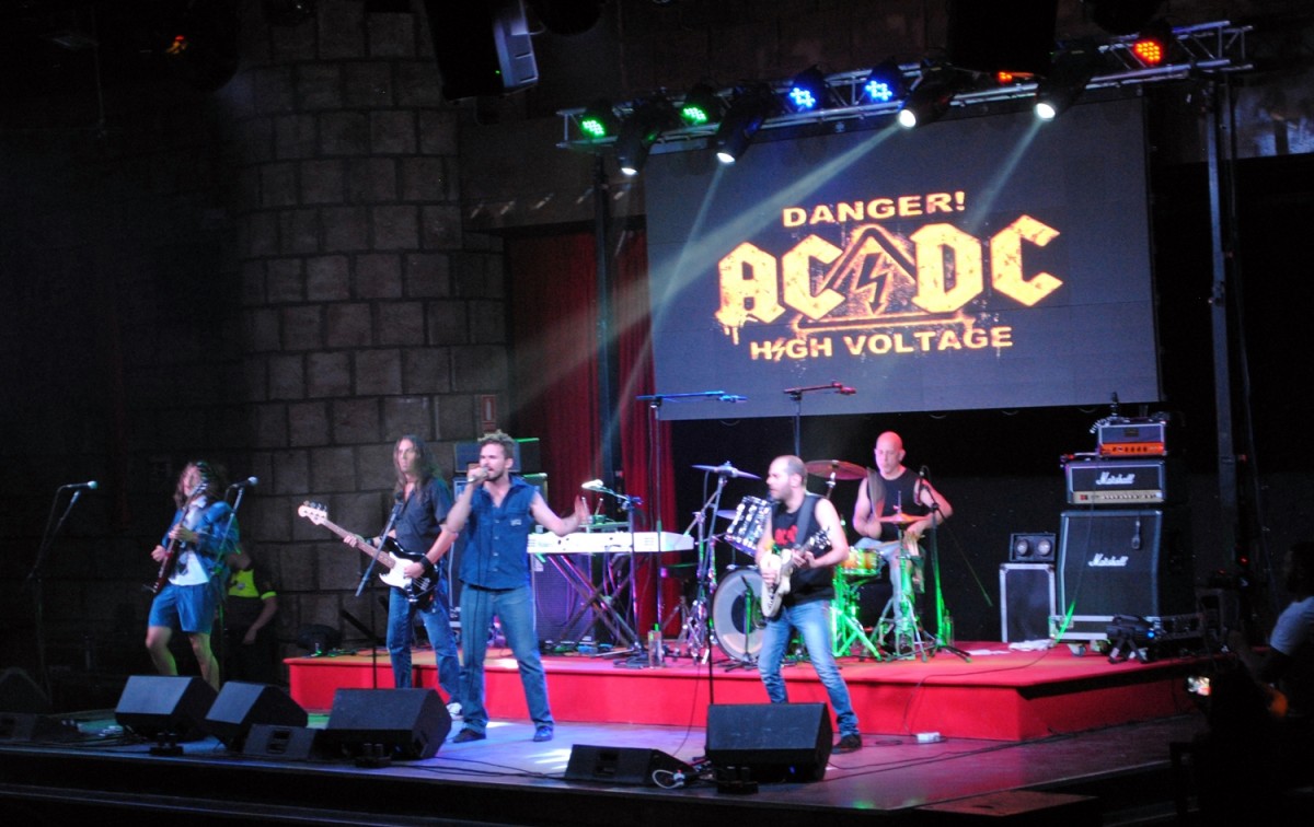 TRIBUTOS: Guns N Roses & AC/DC 27.07.2018 - Castillo San Miguel